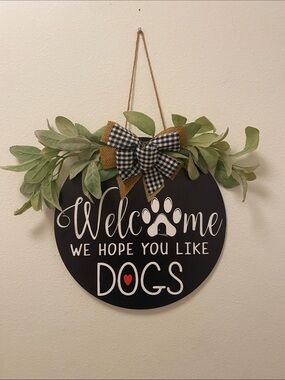 Welcome Dogs Round Wall Sign with Greenery and Bow
